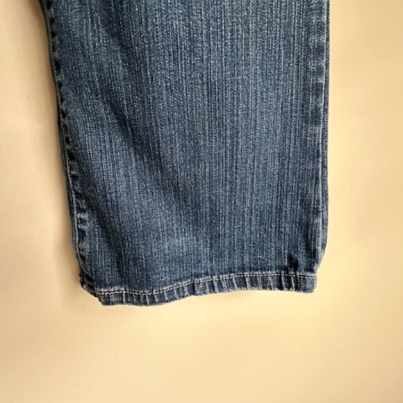 Levis' 515 Bootcut Jeans - Picture 5 of 11